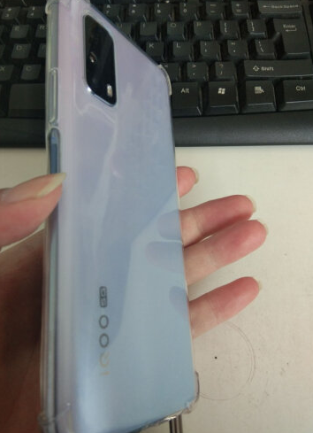 vivo iQOO z1x 5g 6+128水漾白