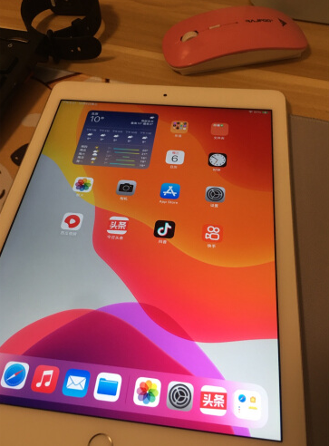 家里闲置苹果iPad 5代 air平板配件发票都在